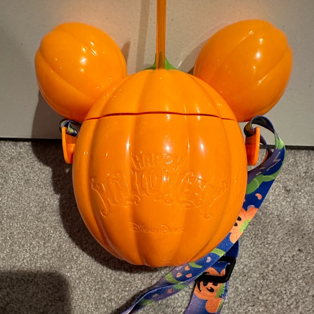 NWT Mickey Jack-O-Lantern Light Up Sipper - Picture 5 of 5